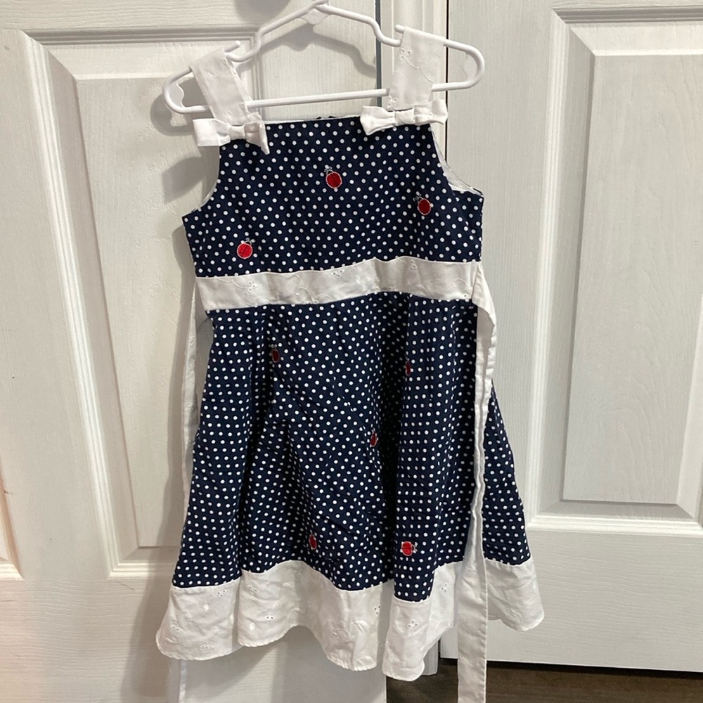 Girls cute ladybug dress size 6 🐞